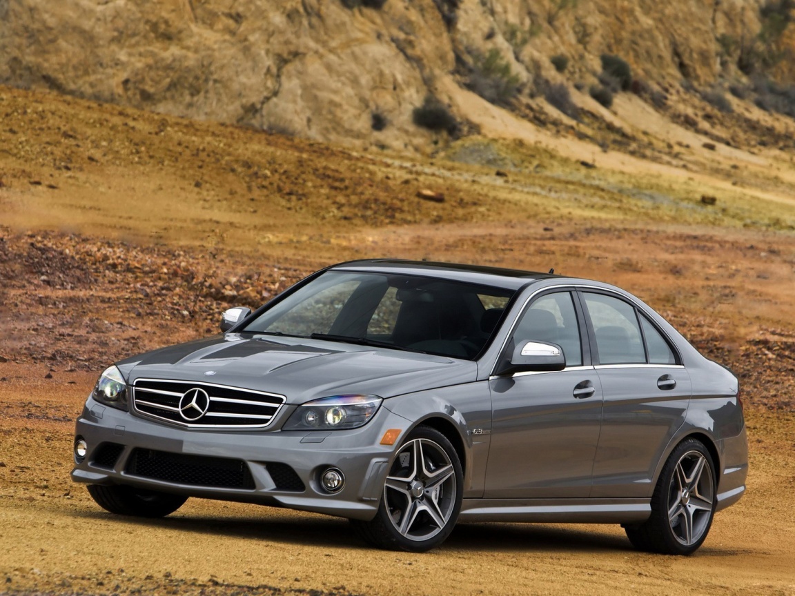 Мерседес в карьере обои