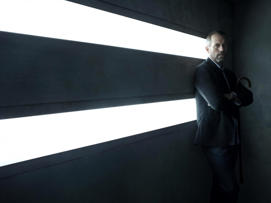 Хаус в лаборатории обои