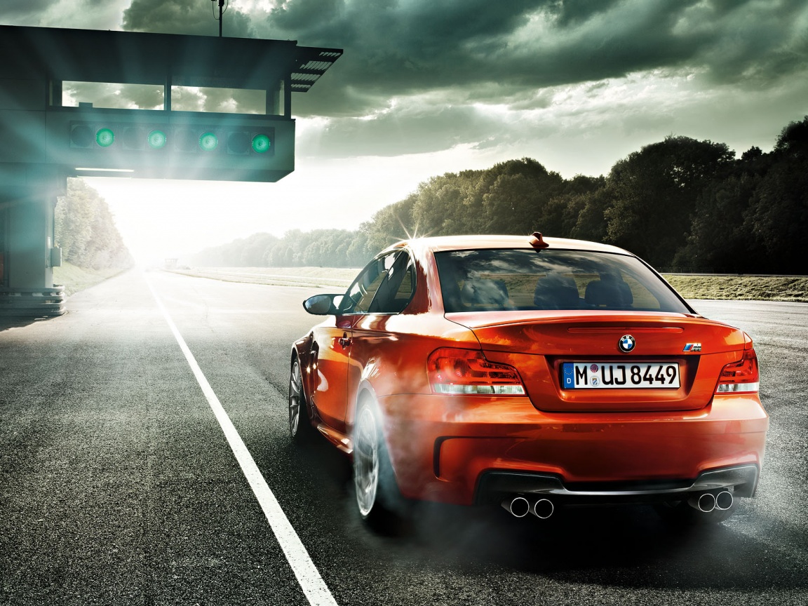 Оранжевый BMW серии M обои