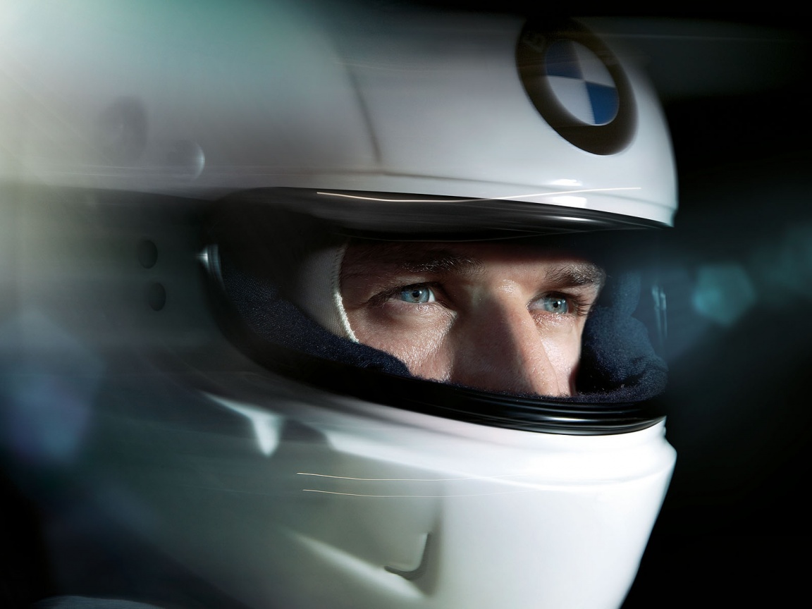 Гонщик BMW обои