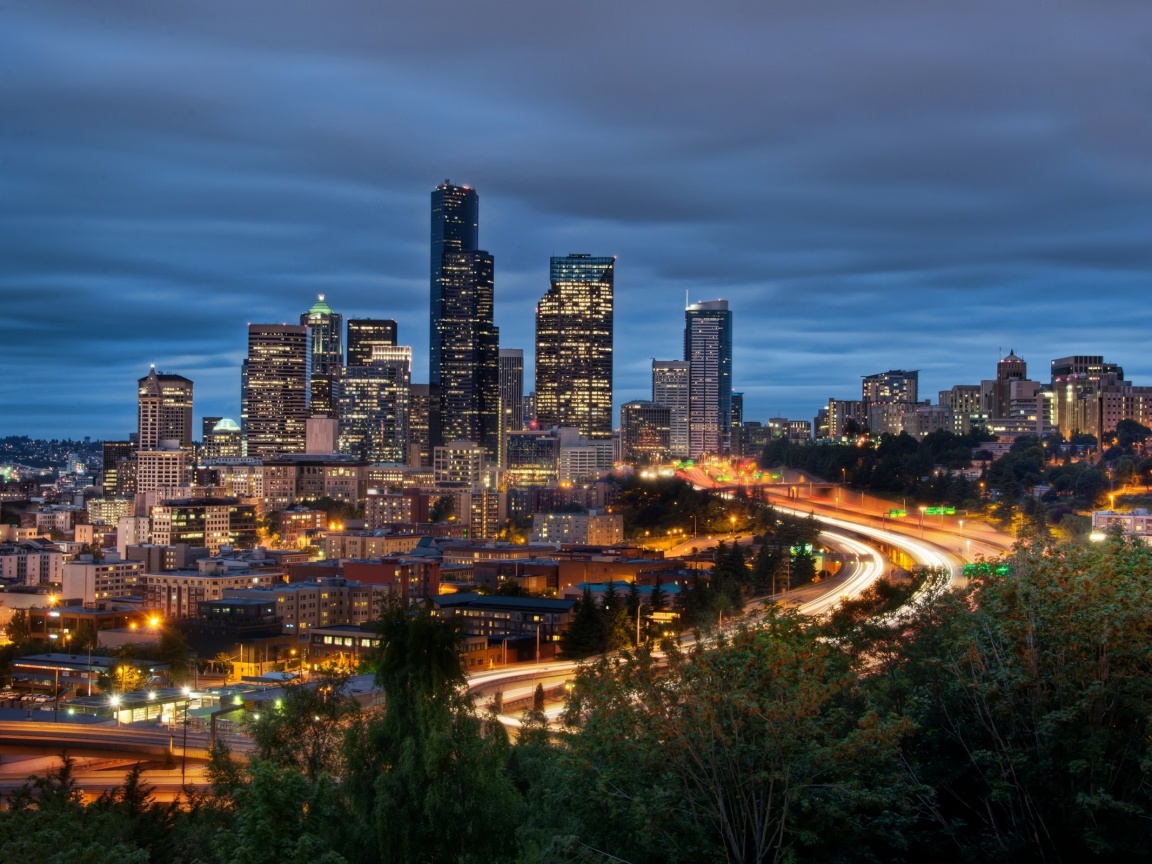 Город вдали обои