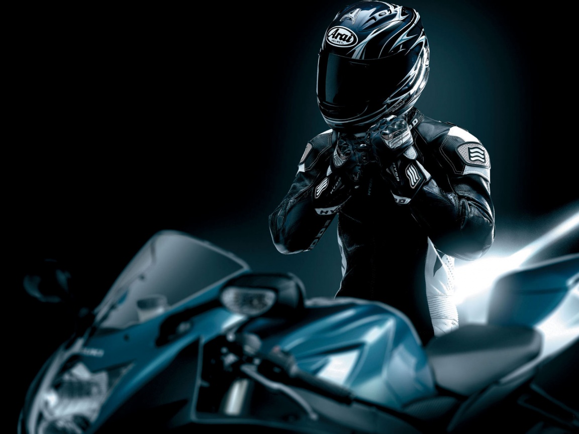 Мотоциклист в черном обои