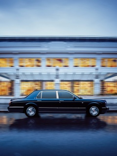 Бентли в городе обои