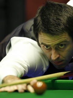 Игрок в бильярд обои