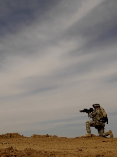 Стрельба с колена обои