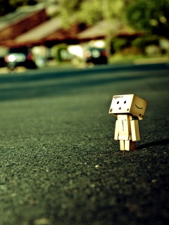 Данбо смотрит вверх обои