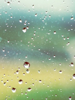 Капли на грязном стекле обои