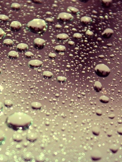 Капли воды на поверхности стекла обои