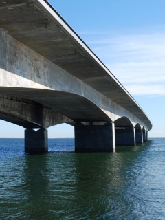 Опоры моста обои