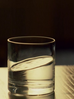 Стакан воды из Начала обои