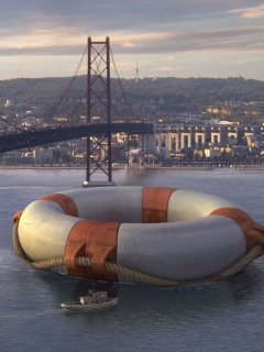 Огромный спасательный круг обои