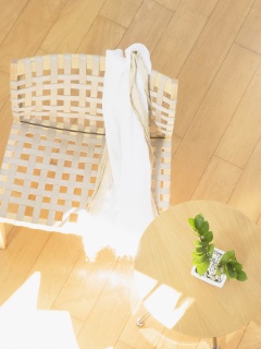 Отдых на плетенном кресле обои