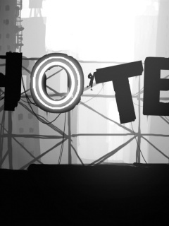 Мальчик из Limbo на вывеске "Hotel" обои