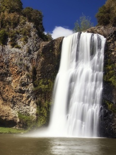 Скалистый водопад обои