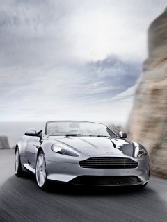 Aston Martin на повороте обои