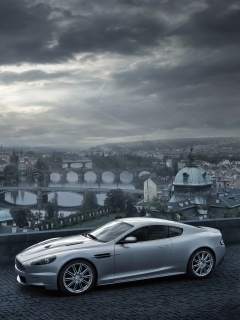 Aston Martin в городе обои