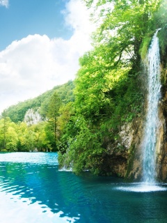 Водопад у реки обои