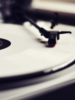 Пластинка на пульте диджея обои