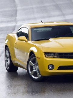 Шевроле Камаро на трассе обои