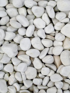 Крупная белая галька обои