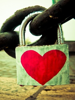 Замочек для влюбленных обои