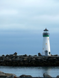 Маяк в порту Санта-Круз обои