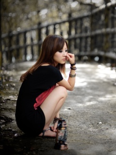 Грустная японская девушка обои