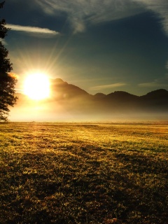 Восход над горами обои