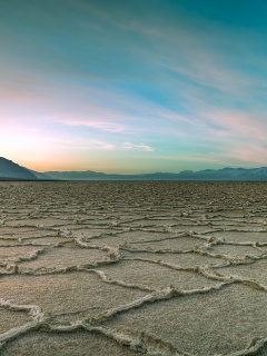 Высохшее пустынное озеро обои