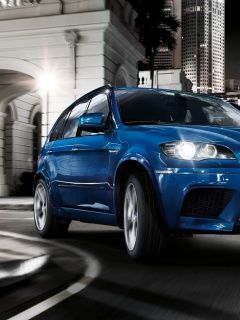 Синий кроссовер BMW обои