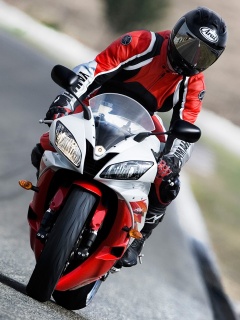 Мотоциклист на спортбайке обои