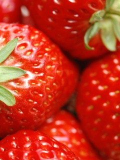 Сочная клубничка обои