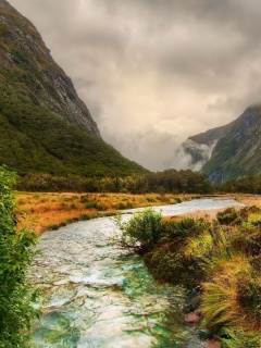 Горная река обои