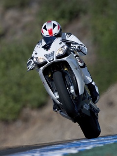 Спортбайк на козле обои