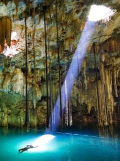 Пещера сталактитов обои