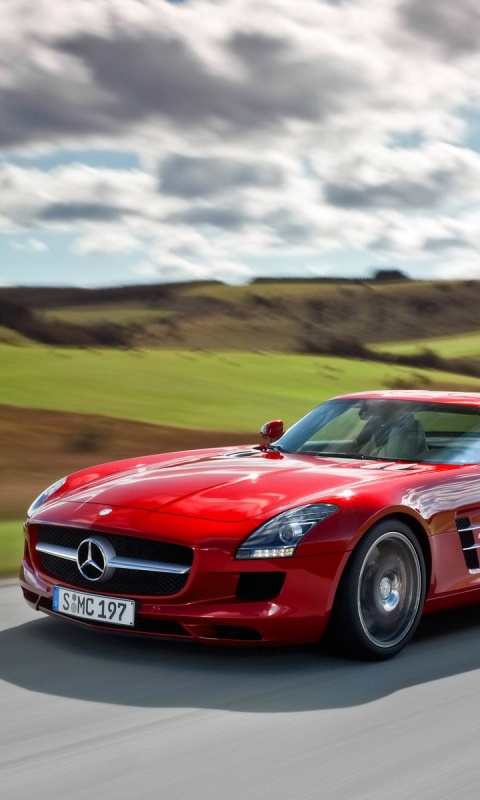 Красный спортивный мерседес обои