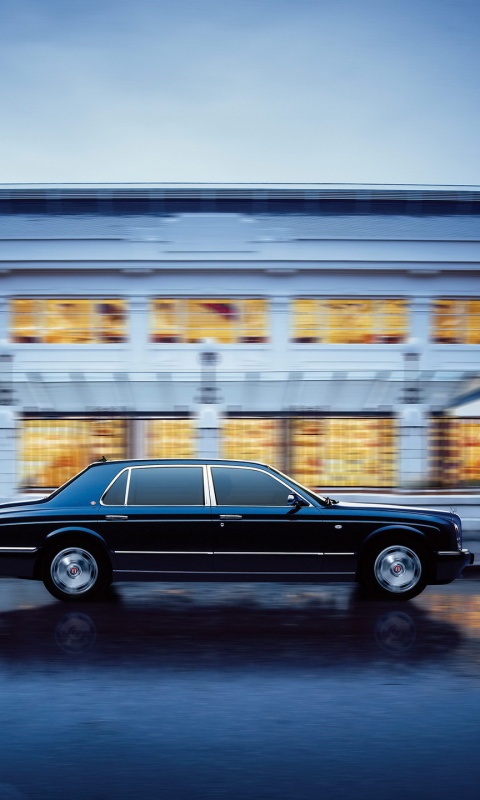 Бентли в городе обои