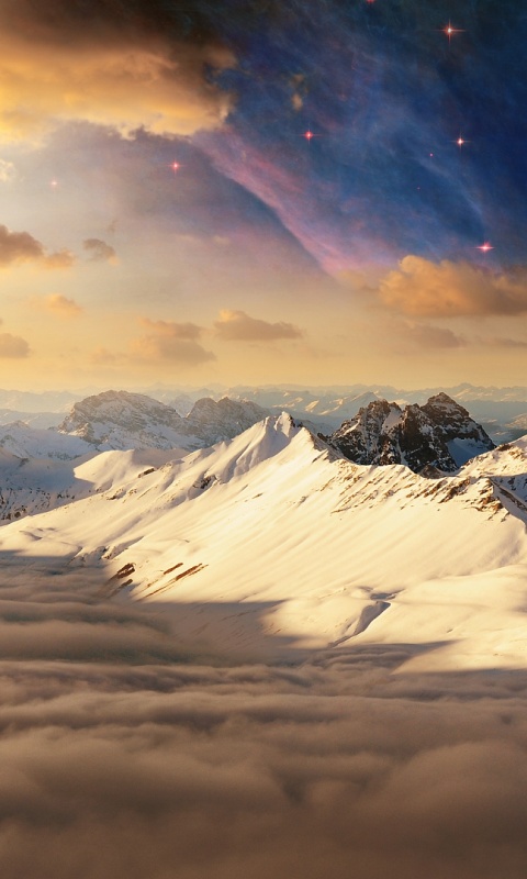 Горный хребет над облаками обои