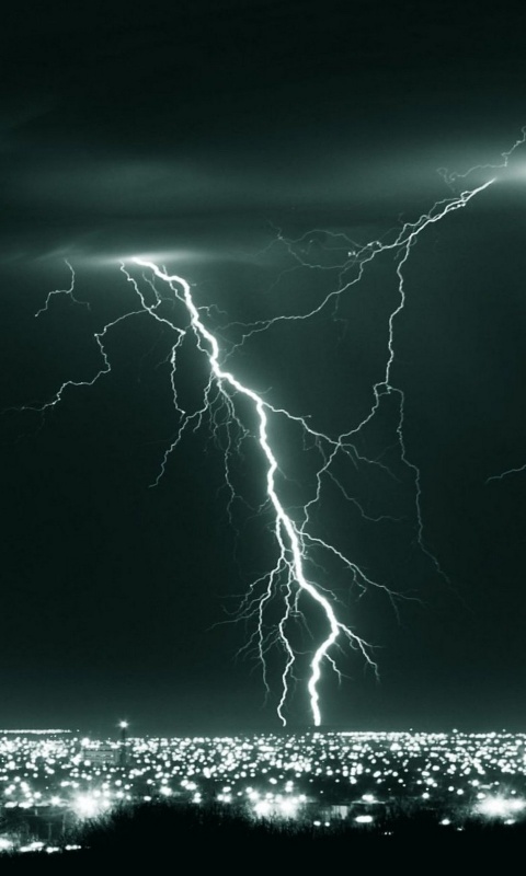 Гроза над городом обои