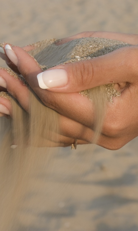 Песок сквозь пальцы обои