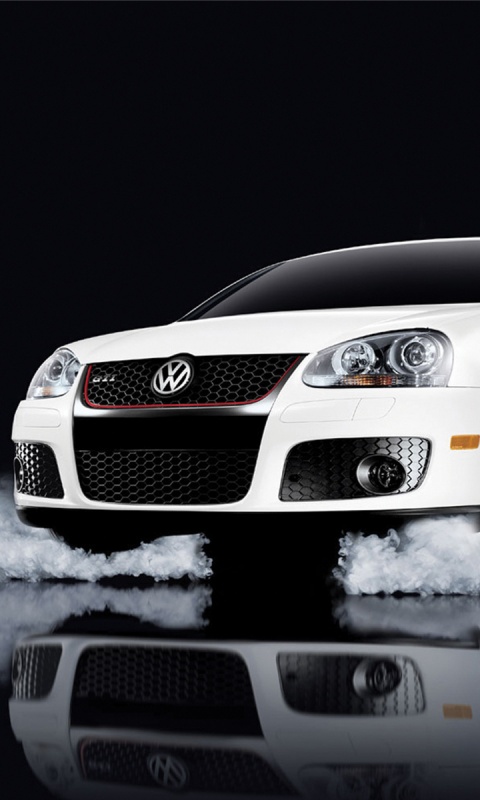 Буксующий белый Фольц обои