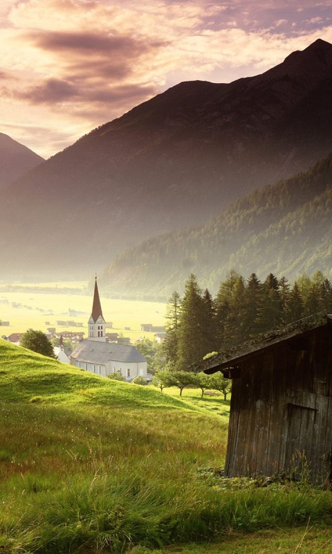 Церковь в австрийской деревне обои