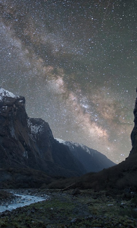 Обрыв под звездным небом обои