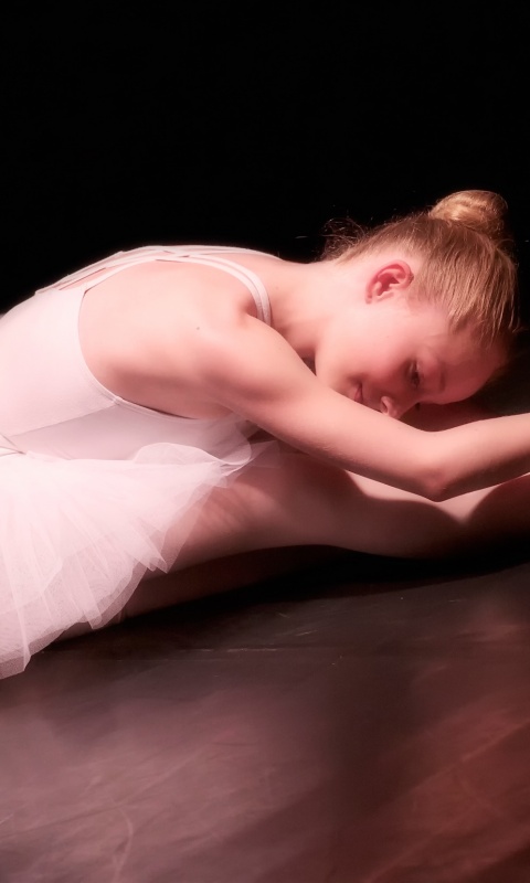 Маленькая балерина обои