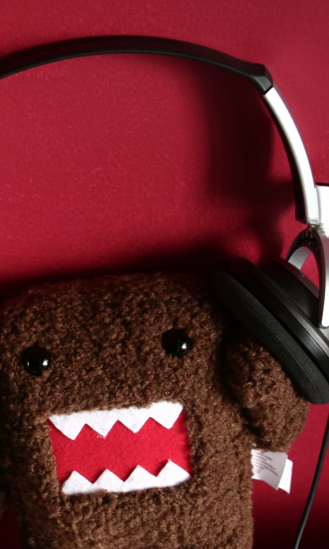 Демокун в наушниках обои