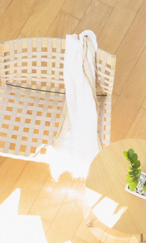 Отдых на плетенном кресле обои