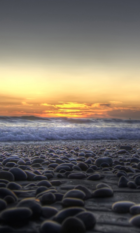 Каменистый пляж обои