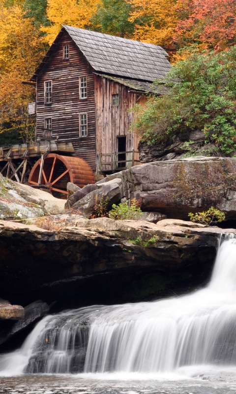 Дом, водяное колесо и водопад обои