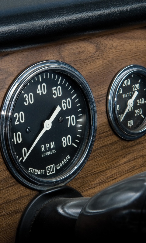 Приборная панель автомобиля Dodge обои