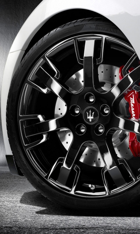Колесу Maserati Granturismo обои